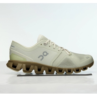 On Running Cloud X 3 60-97792