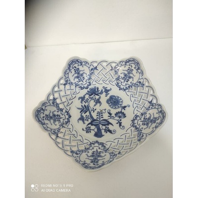 Náhradní spodní díl mísa pětihranná prolamovaná 24 cm s dírkou originální cibulákový porcelán Dubí cibulový vzor