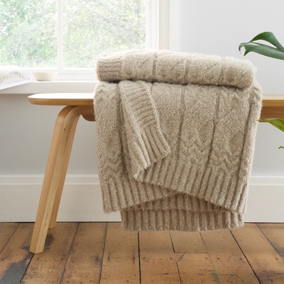 Bianca Cable Knit deka béžová 150x200