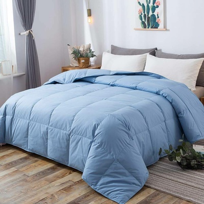 Polštáře a peřiny.cz Péřová přikrývka Comfort Modrá 140x220
