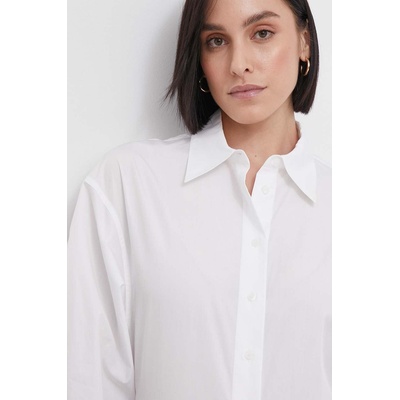 Calvin Klein Памучна риза Calvin Klein дамска в бяло с кройка по тялото класическа яка K20K206600 (K20K206600)