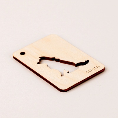 SOJKA Dřevěná vůně do auta - Chlupáč obrys