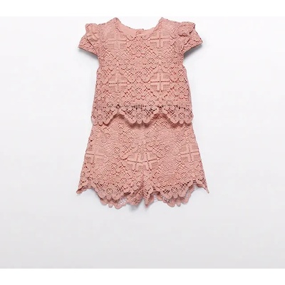 Abel & Lula Нежен дантелен комплект къси панталони и къса тениска в цвят сьомга за бебе момиче Abel&Lula