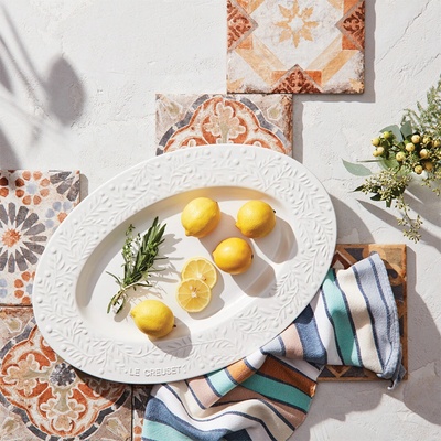 Le Creuset servírovací tanier 45 cm Olive Branch