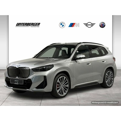 BMW iX1 xDrive30 M Sport Pro 230 kW