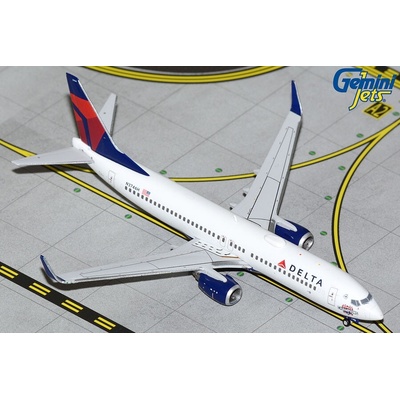 Gemini B737-832WL Delta Air Lines 2010s Colors w. World Champions 2021 sticker 1:400