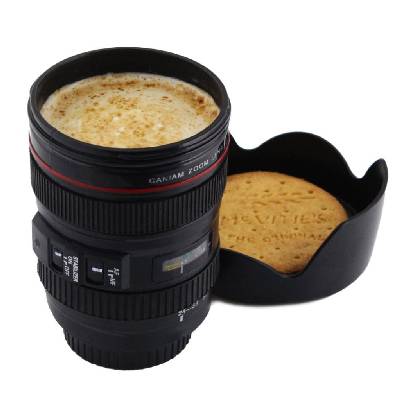 DR Hrnek objektiv Lens cup light 450 ml