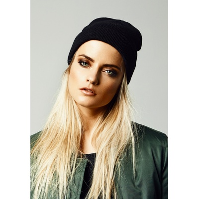 Urban Classics Шапка бийни в черен цвят Heavyweight Beanie UB-1500KC-00007 - Черен, размер one size