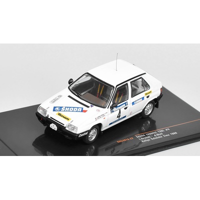 Ixo Škoda Favorit Rallye Valašská Zima 1989 Křeček/Motl 1:43