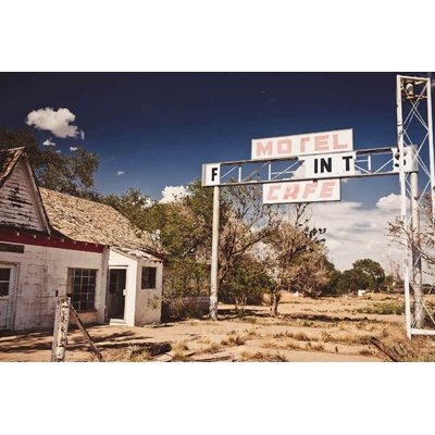 DIMEX ART Флизелинов фототапет изоставен ресторант 375 x 250 см