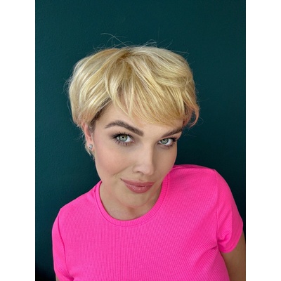 Blond krátka parochňa z pravých a umelých vlasov Melody