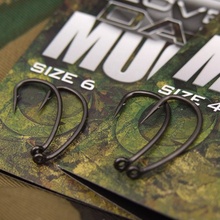 Gardner Covert Dark Mugga Hook Barbed vel.4 10 ks