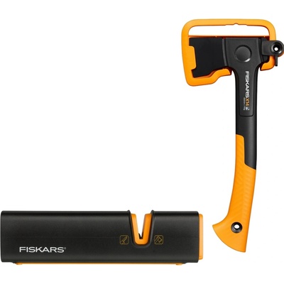 FISKARS Tesárska sekera na drevo XS
