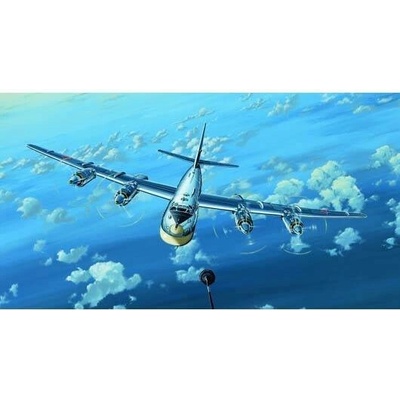 Trumpeter Tupolev Tu-95MS Bear H 03904 1:144