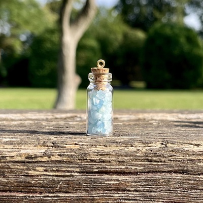 Zajetelenost přívěsek talisman AKVAMARÍN 2208