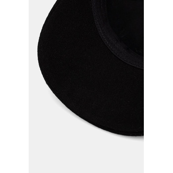 Karl Lagerfeld шапка с козирка дамска с вълна K/AUTOGRAPH (B3W33005)