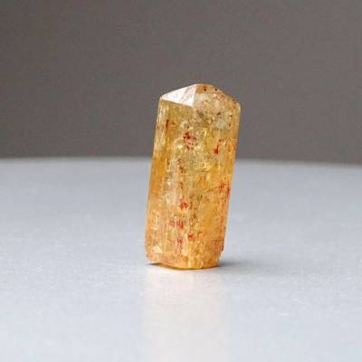 Topaz imperial přírodní krystal 5,7g, Brazílie | MINERALS-STONES® TOI 3462