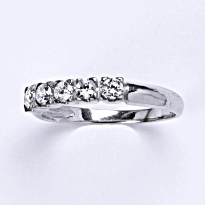 Čištín Stříbrný s čirými zirkony T 1392