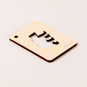 SOJKA Dřevěná vůně do auta - Medvěd obrys