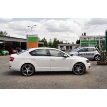 Škoda Octavia III limuzína horní střešní spoiler