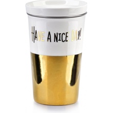 Affekdesign Porcelánový hrnček s viečkom a sitkom GOLD CHICK zlatý 410 ml