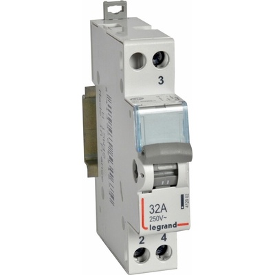 LEGRAND Spínač 412902 CX3 1-0-2 412902