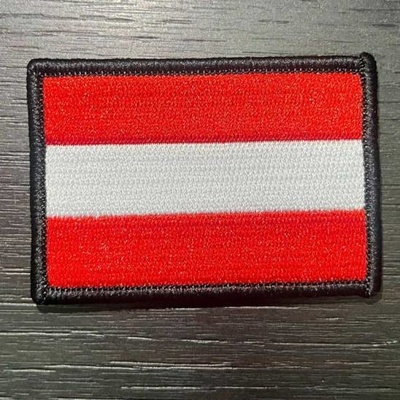 Workout nášivka rakouské vlajky se suchým zipem 7 x 5 cm