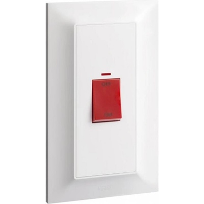 Legrand 617677 Бойлерен ключ Belanko S, 2P 45A, с индикатор, 86х146 мм, бял, - БТ041 (БТ041)