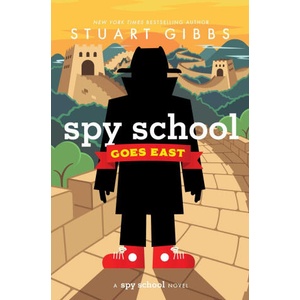 Spy School Goes East (ISBN: 9781665986717)