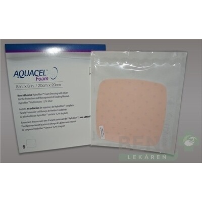 AQUACEL Krytie na rany Ag Foam Hydrofiber 20x20 cm 5 ks