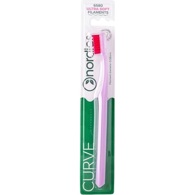 Nordics Oral Care Zubní kartáček s ergonomickým zahnutím štětin světle fialový s růžovými štětinami Ultra Soft