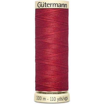 26 Univerzální šicí nit Gütermann 100% PES, červená
