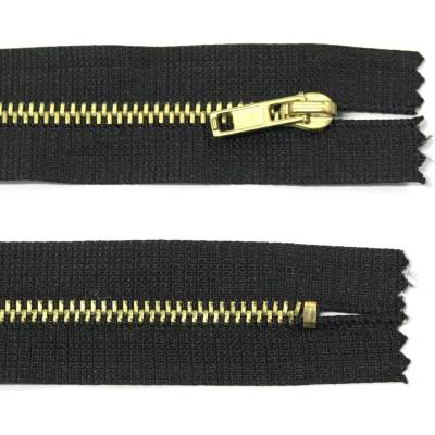 Kovový zip no.3 nerozepínací 10cm mosazné zlaté zoubky - více barev color: 732 černá