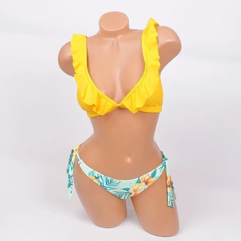 Image 1 of Бански в свежи цветове с къдри и цветя - чашка В