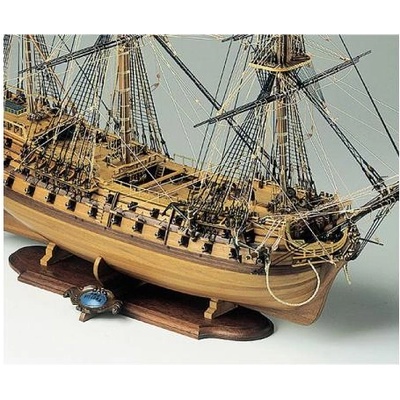 Corel HMS Bellona 1760 1: 100 комплект