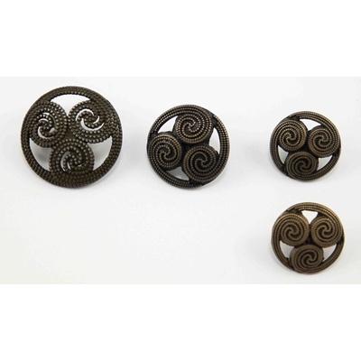 Luxusný gombík so spodným prišitím - staromosadz - priemer 1,8 cm