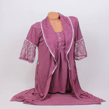 Image 1 of Лилав комплект за бременни и кърмачки с дантела на цветя