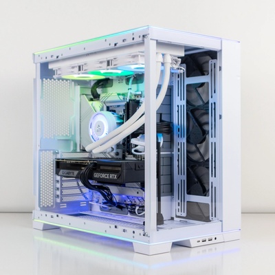 PCX r7 9800x3d 5080 045172 компютър