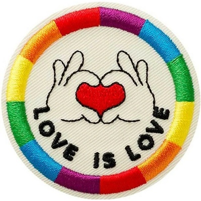 Nažehlovačka Love is Love 5,2 x 5,2 cm Monoquick