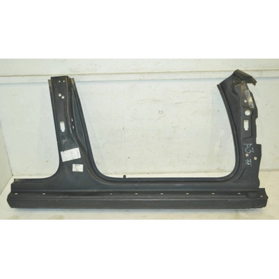 sloupek A+B pravý + část prahu AUDI A3 8P0 (lift) 8P4809840