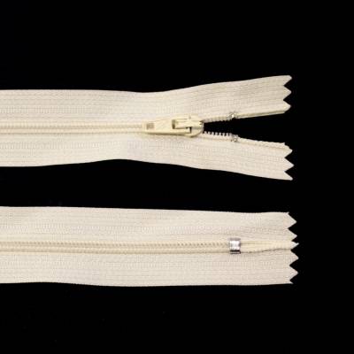 Spirálový zip no.3 nerozepínací 35cm - více barev color: 706 natural