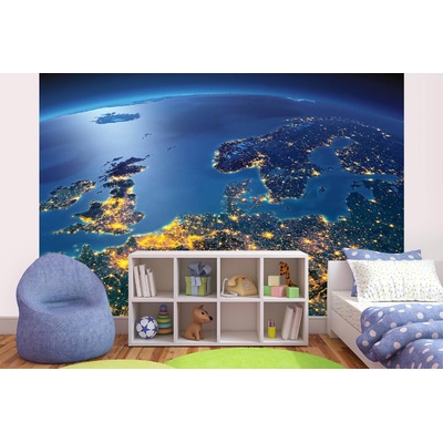 DIMEX ART Самозалепваща се флизелинова фототапета нощна европа от космоса 375 x 250 см