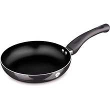 Pánev Blaumann BL-3954 Carbon Pro 20 cm