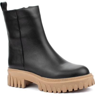 Черни дамски боти от естествена кожа и бежово ходило