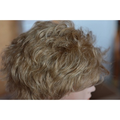 Exclusive wigs by Lubo paruka Brit malibu blonde
