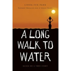 A Long Walk to Water (ISBN: 9781432875923)