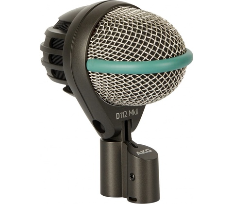 AKG D 112
