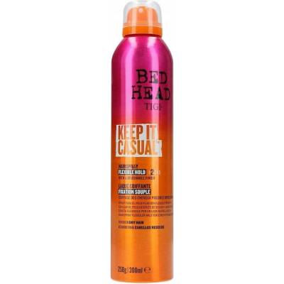 TIGI Bed Head Row Keep It Casual lehký lak na vlasy 300 ml - flexibilní a zpevňující