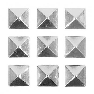 grip Gravity Pyramid Studs - Silver one size