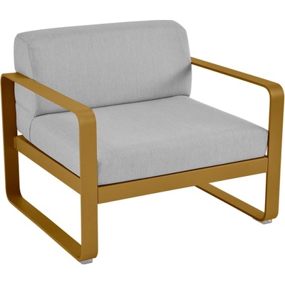 Fermob Bellevie s hnědou podnoží Šedé čalouněné zahradní křeslo